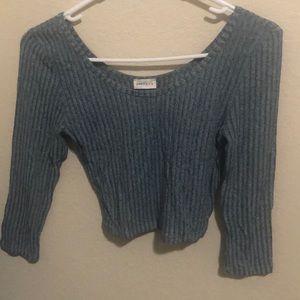 Long sleeve crop top